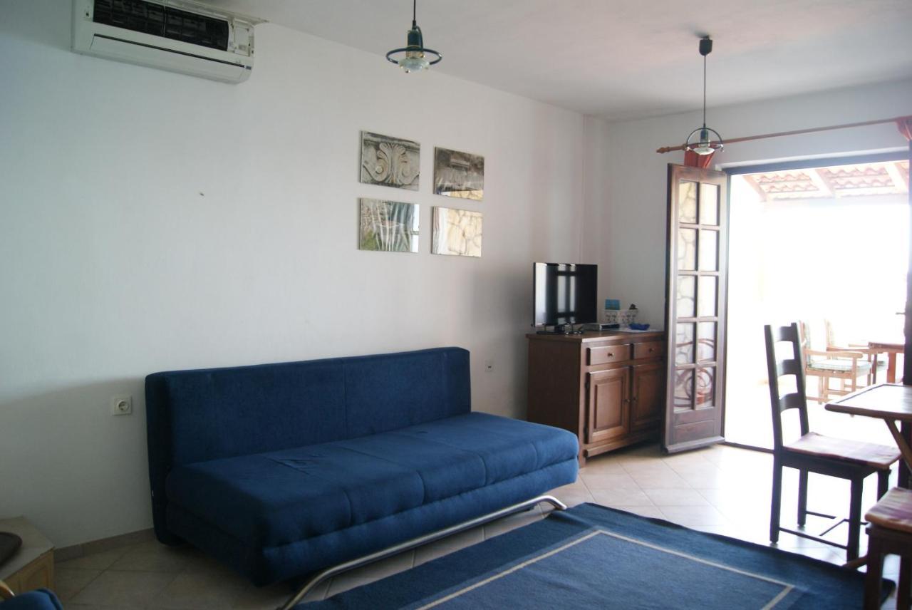 Apartments By The Sea Zavala, Hvar - 553 耶尔萨 外观 照片